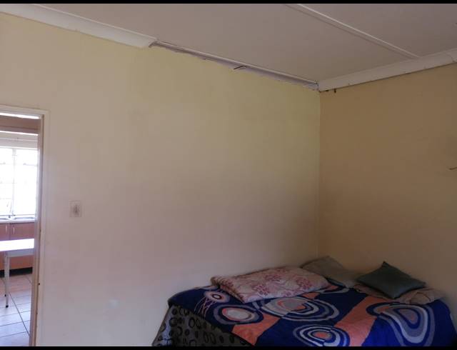 3 BEDROOM FREESTANDING FOR SALE IN STILFONTEIN EXT 3